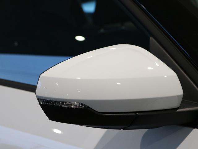 A1スポーツバック 25TFSI アドバンスド コンビニアンス&アシスタンスパッケージ/ナビゲーションパッケージ/スマートフォンインターフェイス/コントラストルーフ/ワイヤレスチャージング/アダプティブクルーズコントロール/ナビゲーションシステム(23枚目)