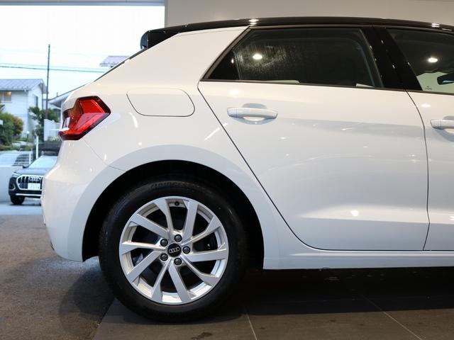 A1スポーツバック 25TFSI アドバンスド コンビニアンス&アシスタンスパッケージ/ナビゲーションパッケージ/スマートフォンインターフェイス/コントラストルーフ/ワイヤレスチャージング/アダプティブクルーズコントロール/ナビゲーションシステム(24枚目)