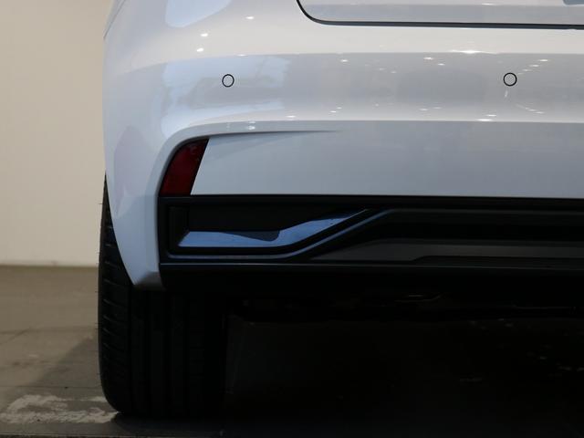 A1スポーツバック 25TFSI アドバンスド コンビニアンス&アシスタンスパッケージ/ナビゲーションパッケージ/スマートフォンインターフェイス/コントラストルーフ/ワイヤレスチャージング/アダプティブクルーズコントロール/ナビゲーションシステム(30枚目)