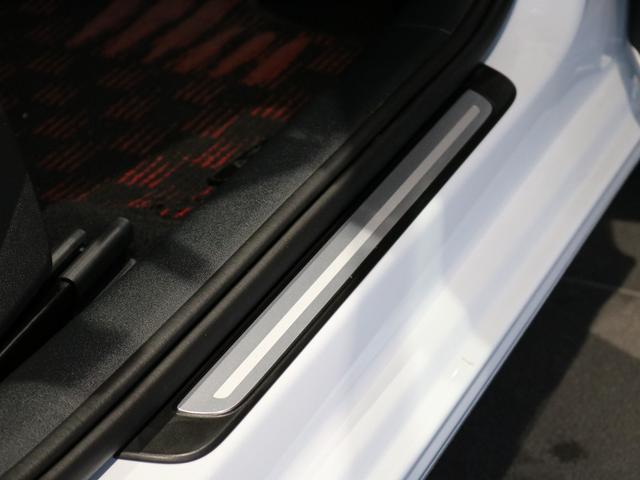 A1スポーツバック 25TFSI アドバンスド コンビニアンス&アシスタンスパッケージ/ナビゲーションパッケージ/スマートフォンインターフェイス/コントラストルーフ/ワイヤレスチャージング/アダプティブクルーズコントロール/ナビゲーションシステム(43枚目)