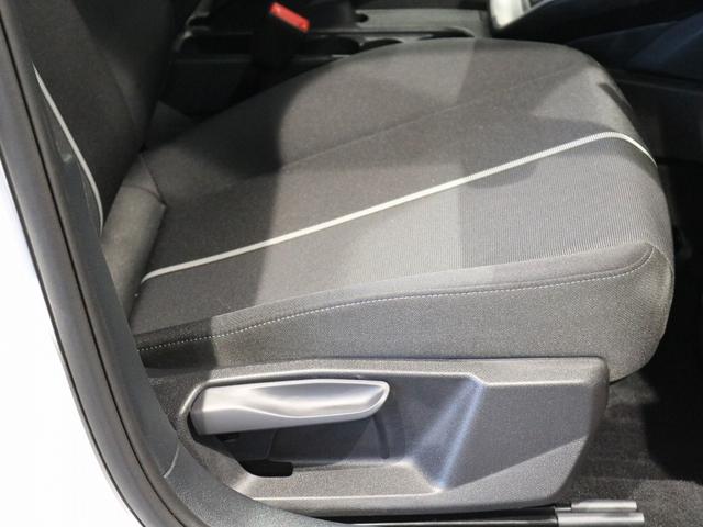 A1スポーツバック 25TFSI アドバンスド コンビニアンス&アシスタンスパッケージ/ナビゲーションパッケージ/スマートフォンインターフェイス/コントラストルーフ/ワイヤレスチャージング/アダプティブクルーズコントロール/ナビゲーションシステム(44枚目)