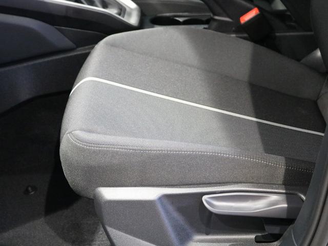 A1スポーツバック 25TFSI アドバンスド コンビニアンス&アシスタンスパッケージ/ナビゲーションパッケージ/スマートフォンインターフェイス/コントラストルーフ/ワイヤレスチャージング/アダプティブクルーズコントロール/ナビゲーションシステム(51枚目)