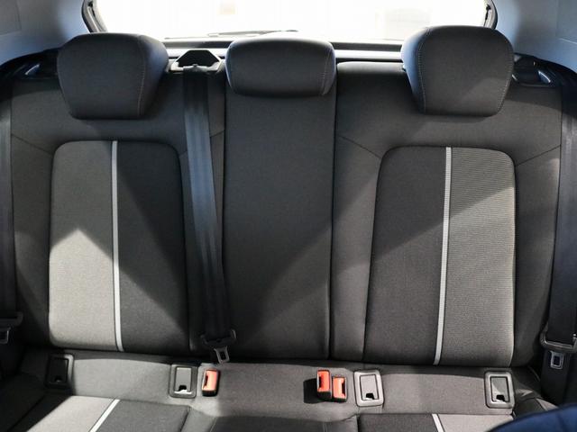 A1スポーツバック 25TFSI アドバンスド コンビニアンス&アシスタンスパッケージ/ナビゲーションパッケージ/スマートフォンインターフェイス/コントラストルーフ/ワイヤレスチャージング/アダプティブクルーズコントロール/ナビゲーションシステム(55枚目)