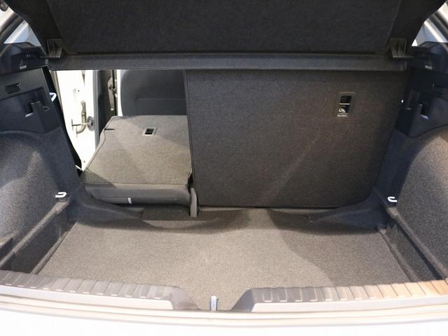 A1スポーツバック 25TFSI アドバンスド コンビニアンス&アシスタンスパッケージ/ナビゲーションパッケージ/スマートフォンインターフェイス/コントラストルーフ/ワイヤレスチャージング/アダプティブクルーズコントロール/ナビゲーションシステム(56枚目)