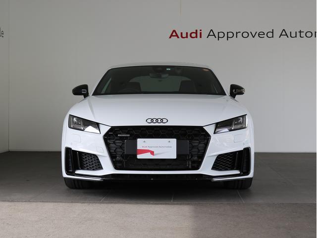 ＴＴクーペ ４５ＴＦＳＩクワトロ　Ｓラインパッケージ　Ｓｌｉｎｅエクステリアパッケージ　ブラックＡｕｄｉ　ｒｉｎｇｓ＆ブラックハイグロススタイリングパッケージ（Ａｕｄｉ　ｅｘｃｌｕｓｉｖｅ）　コンフォートパッケージ　バーチャルコックピット（2枚目）