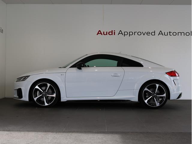 ＴＴクーペ ４５ＴＦＳＩクワトロ　Ｓラインパッケージ　Ｓｌｉｎｅエクステリアパッケージ　ブラックＡｕｄｉ　ｒｉｎｇｓ＆ブラックハイグロススタイリングパッケージ（Ａｕｄｉ　ｅｘｃｌｕｓｉｖｅ）　コンフォートパッケージ　バーチャルコックピット（3枚目）