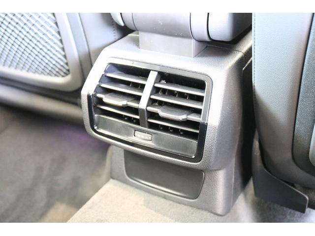 Q3 35TFSIアドバンスド コンビニエンス&アシスタンスパッケージ ラグジュアリーパッケージ ストレージパッケージ ハイグロスパッケージ バーチャルコックピット ルームミラー自動防眩 サラウンドビューカメラ MMIナビゲーション(14枚目)