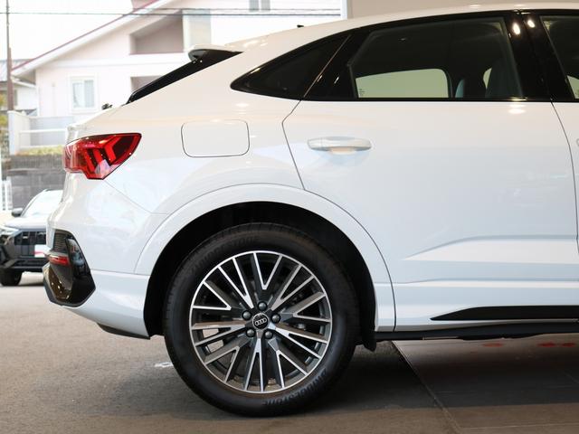 Ｑ３スポーツバック ３５ＴＦＳＩ　Ｓライン　コンビニエンス＆アシスタンスパッケージ／ブラックＡｕｄｉｒｉｎｇｓ＆ブラックスタイリングパッケージ／スマートフォンインターフェイス／プラスパッケージ／ワイヤレスチャージング／パーシャルレザー（46枚目）