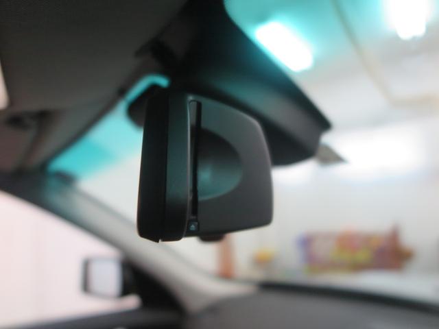 2.5si 本革 HDDナビ HID サイドカメラ 4WD(10枚目)