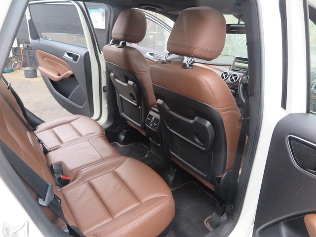 B180BE エクスクルーシブP セーフティーP バリューP 1オナ パドルシフト 本革Pシート/ヒーター パノラマSR Bカメラ HID ディストロニックプラス レーンキープアシスト ブラインドスポットアシスト ECOストップ 7速AT(24枚目)