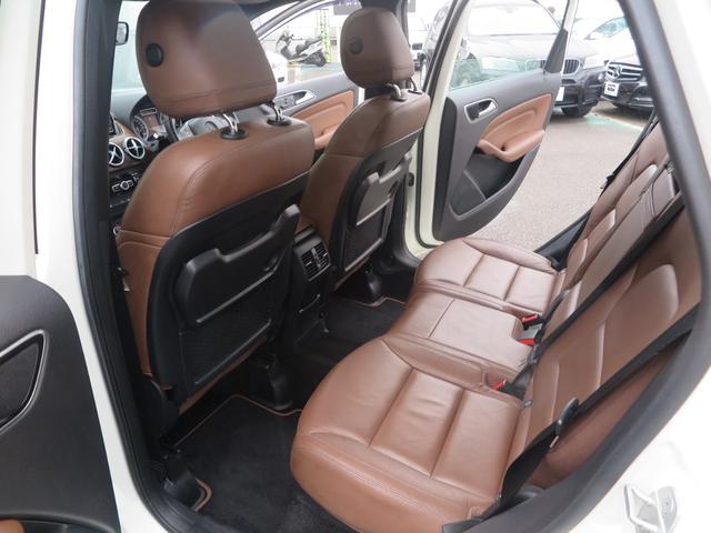 B180BE エクスクルーシブP セーフティーP バリューP 1オナ パドルシフト 本革Pシート/ヒーター パノラマSR Bカメラ HID ディストロニックプラス レーンキープアシスト ブラインドスポットアシスト ECOストップ 7速AT(25枚目)