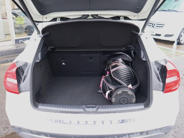 ＧＬＡクラス ＧＬＡ２５０　４Ｍ　レーダーセーフティーＰ　自動追従　ハーフ革シート／ヒーター　純正ＨＤＤナビＴＶ　Ｂｌｕｅｔｏｏｔｈ　Ｂカメ　前後ドラレコ　バイキセノンライト　ディストロニックプラス　ＥＣＯストップ　キーレスゴー　Ｐトランク　フルタイム４ＷＤ　７速ＡＴ（22枚目）