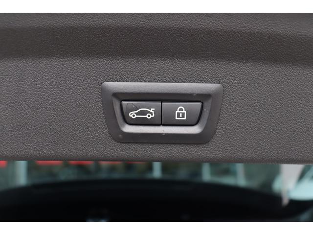１シリーズ １１８ｉ　プレイ　ＡＣＣ　自動追従　インテリジェントＳ　ナビゲーションＰ　Ｐシート　純正ＨＤＤナビ　Ａｐｐｌｅ　ＣａｒＰｌａｙ　Ｂｌｕｅｔｏｏｔｈ　Ｗｉ－Ｆｉ　Ｂカメラ　前後ドラレコ　ＬＥＤ　アンビエントライト　ワイヤレスチャージャー　７速ＡＴ（18枚目）