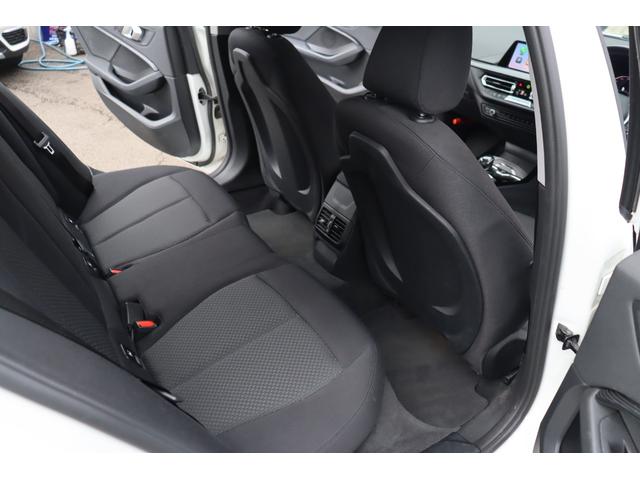 １シリーズ １１８ｉ　プレイ　ＡＣＣ　自動追従　インテリジェントＳ　ナビゲーションＰ　Ｐシート　純正ＨＤＤナビ　Ａｐｐｌｅ　ＣａｒＰｌａｙ　Ｂｌｕｅｔｏｏｔｈ　Ｗｉ－Ｆｉ　Ｂカメラ　前後ドラレコ　ＬＥＤ　アンビエントライト　ワイヤレスチャージャー　７速ＡＴ（27枚目）