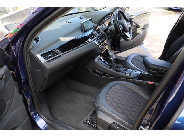 Ｘ１ ｘＤｒｉｖｅ　１８ｄ　ｘライン　１オナ　ＡＣＣ　自動追従　インテリジェントＳ　ハーフ革シート／ヒーター　純正ＨＤＤナビ　社外フルセグＴＶ　リヤモニター　Ｂｌｕｅｔｏｏｔｈ　Ｂカメラ　ＬＥＤ　ヘッドアップディスプレイ　Ｘドライブ４ＷＤ　８速ＡＴ（27枚目）