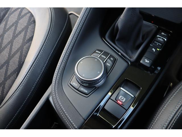 Ｘ１ ｘＤｒｉｖｅ１８ｄｘライン　ＡＣＣ　自動追従　コンフォートＰ　インテリジェントセーフティー　アドバンストアクティブセーフティーＰ　ハーフ革シート　純正ＨＤＤナビ　Ｂｌｕｅｔｏｏｔｈ　Ｂカメラ　ＬＥＤ　ヘッドアップディスプレイ　Ｘドライブ４ＷＤ　８速ＡＴ（12枚目）