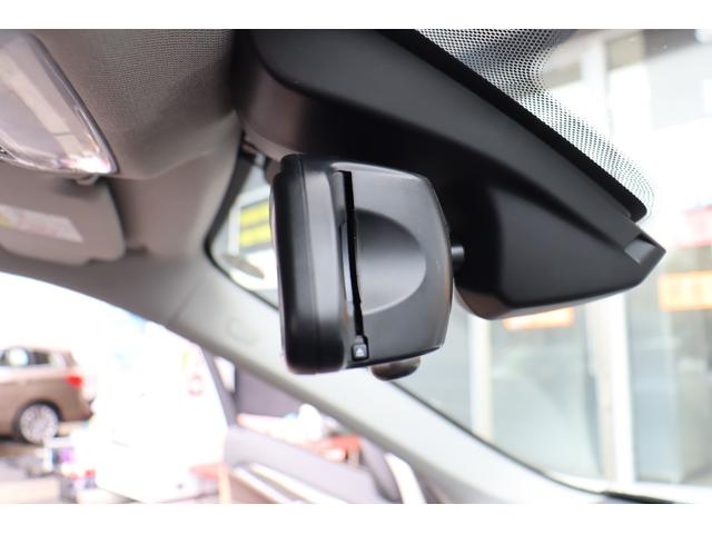 Ｘ１ ｘＤｒｉｖｅ　１８ｄ　ｘライン　ハイラインＰ　コンフォートＰ　本革Ｐシート／ヒーター　純正ＨＤＤナビ　Ｂｌｕｅｔｏｏｔｈ　Ｂカメラ　ドラレコ　ＬＥＤ　インテリジェントセーフティー　Ｘドライブ４ＷＤ　アンビエントライト　Ｐトランウ　スマートオープナー　８速ＡＴ（12枚目）