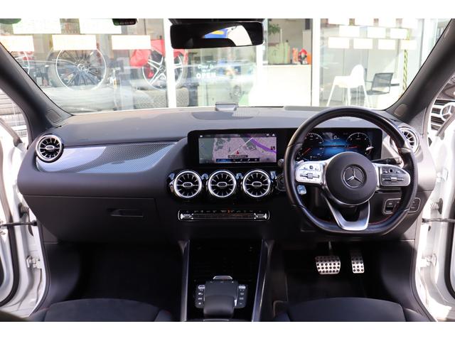 ＧＬＡクラス ＧＬＡ２００ｄ　４Ｍ　ＡＭＧライン　レーダーセーフティーＰ　自動追従　ハーフ革Ｐシート／ヒーター　パノラマルーフ　ＨＤＤナビＴＶ　Ａｐｐｌｅ　ＣａｒＰｌａｙ　Ｂｌｕｅｔｏｏｔｈ　３６０°／Ｂカメ　ヘッドアップディスプレイ　純正ドラレコ　ＬＥＤ　フルタイム４ＷＤ（4枚目）