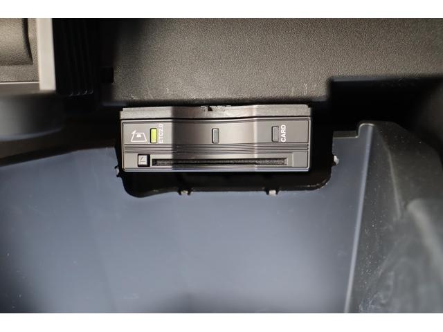 ＧＬＡクラス ＧＬＡ２００ｄ　４Ｍ　ＡＭＧライン　レーダーセーフティーＰ　自動追従　ハーフ革Ｐシート／ヒーター　パノラマルーフ　ＨＤＤナビＴＶ　Ａｐｐｌｅ　ＣａｒＰｌａｙ　Ｂｌｕｅｔｏｏｔｈ　３６０°／Ｂカメ　ヘッドアップディスプレイ　純正ドラレコ　ＬＥＤ　フルタイム４ＷＤ（11枚目）