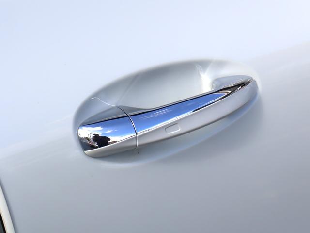 ＧＬＡクラス ＧＬＡ２００ｄ　４Ｍ　ＡＭＧライン　レーダーセーフティーＰ　自動追従　ハーフ革Ｐシート／ヒーター　パノラマルーフ　ＨＤＤナビＴＶ　Ａｐｐｌｅ　ＣａｒＰｌａｙ　Ｂｌｕｅｔｏｏｔｈ　３６０°／Ｂカメ　ヘッドアップディスプレイ　純正ドラレコ　ＬＥＤ　フルタイム４ＷＤ（18枚目）