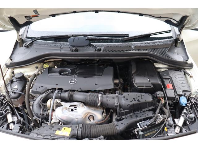 MERCEDES BENZ B-CLASS B180