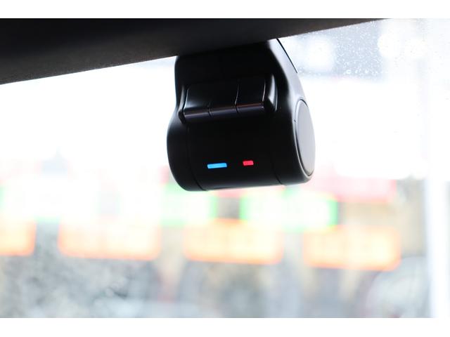 Ａクラス Ａ１８０　スタイル　レーダーセーフティーＰ　自動追従　エントリーＰ　ハーフ革Ｐシート／ヒーター　純正ＨＤＤナビＴＶ　Ａｐｐｌｅ　ＣａｒＰｌａｙ　Ｂｌｕｅｔｏｏｔｈ　Ｂカメラ　ドラレコ　ＬＥＤ　ディスタンスパイロット　キーレスゴー　アンビエントライト（16枚目）