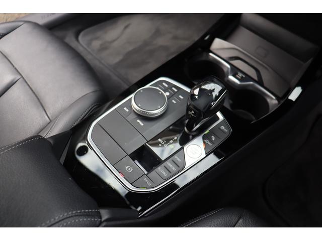 1シリーズ 118iプレイ ハイラインP ACC 自動追従 コンフォートP インテリジェントセーフティー 本革Pシート/ヒーター 純正HDDナビ Apple CarPlay Bluetooth Bカメラ LED パワーテールゲート ワイヤレスチャージャー(7枚目)