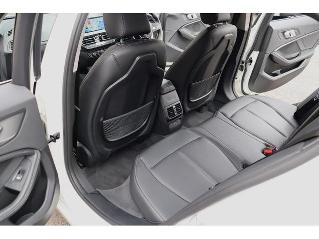 1シリーズ 118i プレイ ハイラインP ACC 自動追従 コンフォートP ストレージP インテリジェントS 本革Pシート/ヒーター 純正HDDナビ Apple CarPlay Bluetooth Bカメラ ドラレコ LED ワイヤレスチャージャー 7速AT(29枚目)