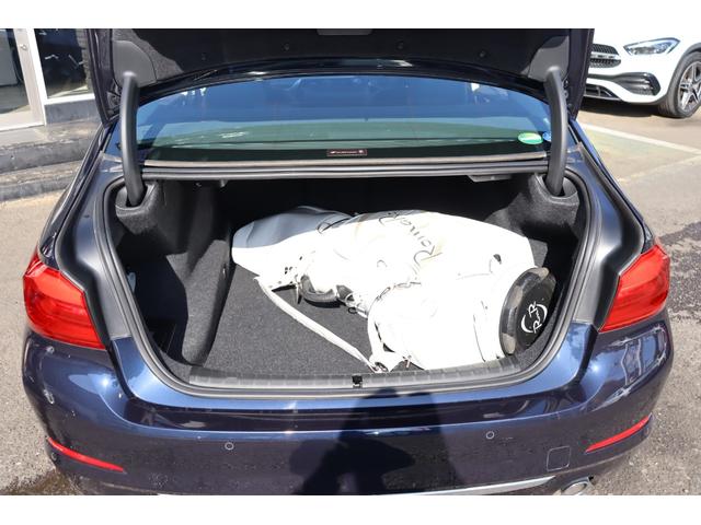 ５シリーズ ５３０ｉラグジュアリー　ＡＣＣ　自動追従　１オナ　インテリジェントセーフティー　本革Ｐシート／ヒーター　純正ＨＤＤナビＴＶ　Ｂｌｕｅｔｏｏｔｈ　３６０°カメラ　Ｂカメラ　ドラレコ　ＬＥＤ　アンビエントライト　Ｐトランク　スマートオープナー　８速ＡＴ（24枚目）