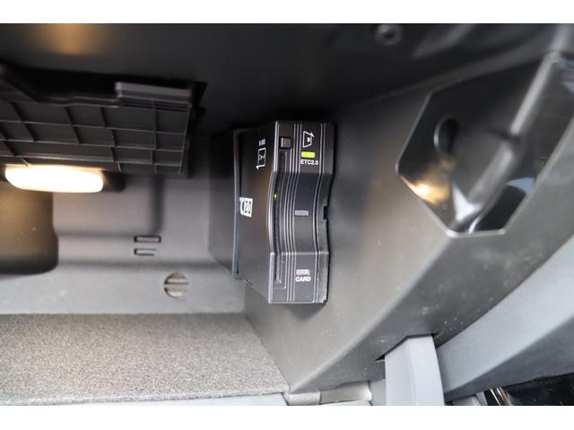 CLAクラス CLA200d AMGライン セーフティーP 自動追従 ハーフ革Pシート/ヒーター 純正HDDナビTV Bluetooth 360°/Bカメラ 前後ドラレコ ヘッドアップディスプレイ LED スマートオープナー パフュームアドマイザー 8速AT(11枚目)