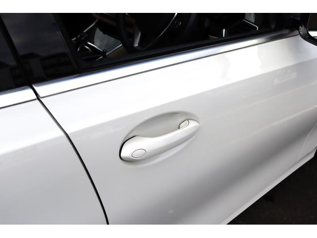 ３シリーズ ３２０ｉ　ハイラインＰ　コンフォートＰ　ＡＣＣ　自動追従　インテリジェントセーフティー　本革Ｐシート／ヒーター　純正ＨＤＤナビ　Ａｐｐｌｅ　ＣａｒＰｌａｙ　Ｂｌｕｅｔｏｏｔｈ　Ｂカメラ　前後ドラレコ　ＬＥＤ　アンビエントライト　スマートオープナー　８速ＡＴ（18枚目）