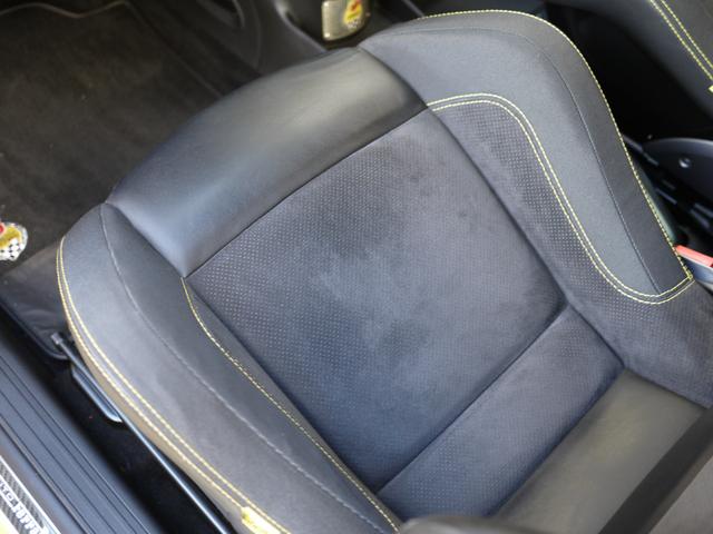 アバルト６９５ トリブートフェラーリ ベースグレード　トリブート専用バッグ２個／ボディカバー／エマージェンシーキット付属（35枚目）