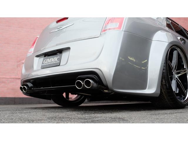 5.7HEMI V8 5.7HEMI GIMMICフルエアロ GIMMICデュアルステンレスマフラー GIMMICデュアルステンレスマフラー GIMMIC車高調 パノラマサンルーフ付(39枚目)