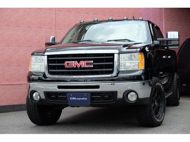 ＧＭＣシエラ 　ＳＬＥ／ＡＷＤ／ＣＲＥＷＣＡＢ／検１年／ＭＬＪ１８ＡＷ／３ｉｎボディリフト／ランニングボード／トノカバー／ベッドライナー／ＨＤＤナビ／ＢＴ／Ｆ・Ｓ・Ｒカメラ／ＳＲ／レザーシート／ワンオフマフラー（2枚目）