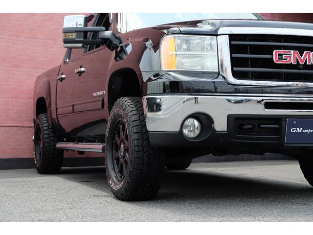 ＧＭＣシエラ 　ＳＬＥ／ＡＷＤ／ＣＲＥＷＣＡＢ／検１年／ＭＬＪ１８ＡＷ／３ｉｎボディリフト／ランニングボード／トノカバー／ベッドライナー／ＨＤＤナビ／ＢＴ／Ｆ・Ｓ・Ｒカメラ／ＳＲ／レザーシート／ワンオフマフラー（16枚目）