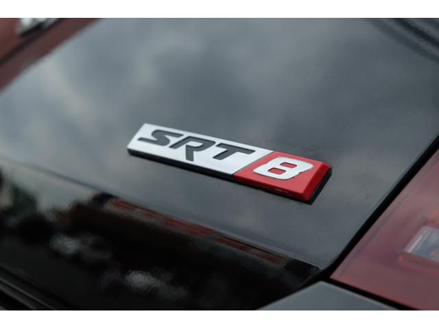 ダッジ・チャージャー ＳＲＴ８　正規ディーラー車／６万ｋｍ／検２年付／２０インチＡＷ／Ｂｒｅｍｂｏキャリパー／ＢＩＬＳＴＥＩＮショック／ＭＯＰＡＲタワーバー／サンルーフ／ＳＲＴスポーツシート／シートヒーター／バックカメラ／ＥＴＣ付（36枚目）