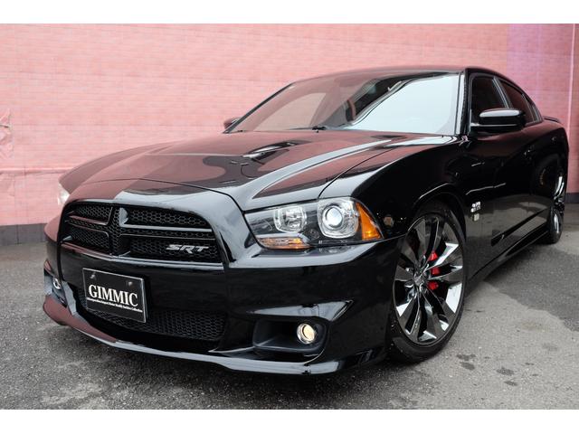 ダッジ・チャージャー ＳＲＴ８　新並／６．４ＨＥＭＩ／ＳＲ／２０ＡＷ／ＢＩＬＳＴＥＩＮショック／Ｅｉｂａｃｈサス／ＢｒｅｍｂｏキャリパーＢ／Ｂｏｒｌａエキゾースト／ＳＲＴハーフレザー／パナソニックナビ／フルセグ／リモートＥＧスタート（4枚目）