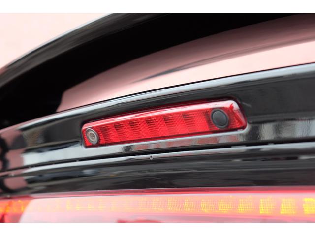 ダッジ・チャージャー ＳＲＴ８　新並／６．４ＨＥＭＩ／ＳＲ／２０ＡＷ／ＢＩＬＳＴＥＩＮショック／Ｅｉｂａｃｈサス／ＢｒｅｍｂｏキャリパーＢ／Ｂｏｒｌａエキゾースト／ＳＲＴハーフレザー／パナソニックナビ／フルセグ／リモートＥＧスタート（27枚目）