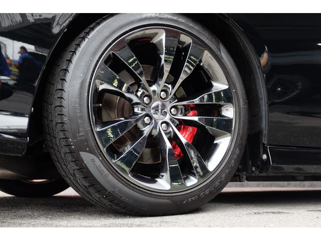 ダッジ・チャージャー ＳＲＴ８　新並／６．４ＨＥＭＩ／ＳＲ／２０ＡＷ／ＢＩＬＳＴＥＩＮショック／Ｅｉｂａｃｈサス／ＢｒｅｍｂｏキャリパーＢ／Ｂｏｒｌａエキゾースト／ＳＲＴハーフレザー／パナソニックナビ／フルセグ／リモートＥＧスタート（31枚目）