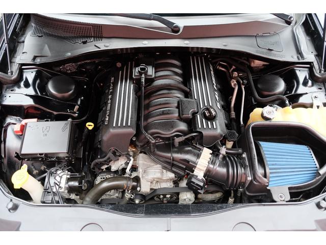 ダッジ・チャージャー ＳＲＴ８　新並／６．４ＨＥＭＩ／ＳＲ／２０ＡＷ／ＢＩＬＳＴＥＩＮショック／Ｅｉｂａｃｈサス／ＢｒｅｍｂｏキャリパーＢ／Ｂｏｒｌａエキゾースト／ＳＲＴハーフレザー／パナソニックナビ／フルセグ／リモートＥＧスタート（37枚目）