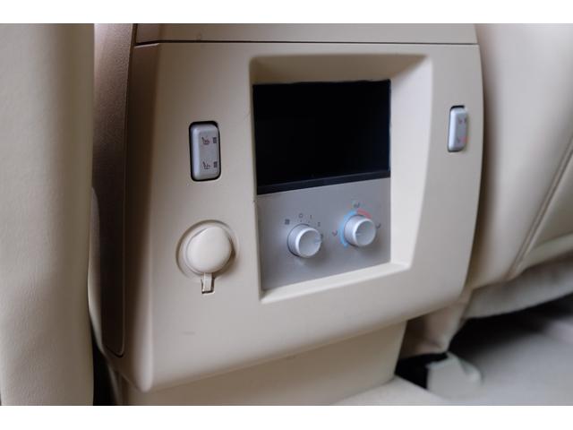 リンカーンナビゲーター アルティメイト　Ｌロングボディ／ＡＷＤ／２０１０モデル／ＨＤＤサイバーナビ／地デジ／ＤＶＤ／ＢＴ／純正リアモニター／ＳＲ／前後ドラレコ／ＥＴＣ／前横後カメラ／パワーランニングボード／パワーリフトゲート／シートヒーター（67枚目）