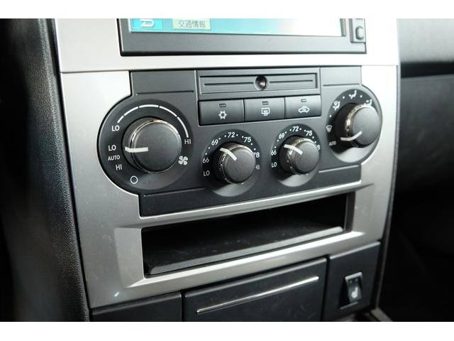 ダッジ・チャージャー ＳＲＴ８　２００８年後期／正規ディーラー車／５万ｋｍ／６．１ＨＥＭＩ／純正２０ＡＷ／Ｂｒｅｍｂｏキャリパー／ＢＩＬＳＴＥＩＮショック／サンルーフ／ＳＲＴ専用シート／ＭＯＰＡＲ＆ＨＵＲＳＴシフト／純正ＨＤＤナビ（48枚目）