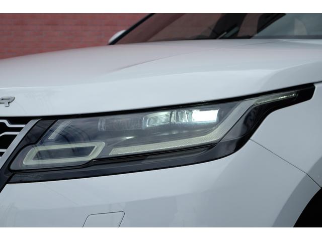 レンジローバーヴェラール ベースグレード　１８０ＰＳ　アダプティブクルーズＣＴ／ＢＳＭ／レザー＆クロスコンビシート／デュアルタッチスクリーンディスプレイ／フルセグ／ＢＴ／３６０度サラウンドカメラ／パドルシフト／ＬＥＤライト／パワーテールゲート／ドラレコ付（4枚目）