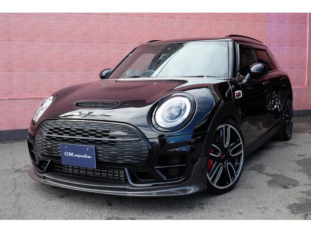 ＭＩＮＩ ＪＣＷ　クラブマン　エクスクルーシブスタイル　３ＤデザインＦｒエアロ／ＬＣＩ後期フェイス／後期ＬＥＤテール／ＭＩＮＩＹｏｕｒｓレザーラウンジシート／ＭＩＮＩＹｏｕｒｓインテリアイルミ／電動シート／シートメモリー／ピアノブラックＥＸ／地デジ／ＨＵＤ（2枚目）