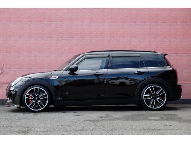 ＭＩＮＩ ＪＣＷ　クラブマン　エクスクルーシブスタイル　３ＤデザインＦｒエアロ／ＬＣＩ後期フェイス／後期ＬＥＤテール／ＭＩＮＩＹｏｕｒｓレザーラウンジシート／ＭＩＮＩＹｏｕｒｓインテリアイルミ／電動シート／シートメモリー／ピアノブラックＥＸ／地デジ／ＨＵＤ（17枚目）