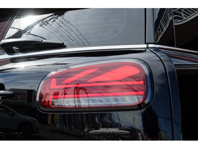 ＭＩＮＩ ＪＣＷ　クラブマン　エクスクルーシブスタイル　３ＤデザインＦｒエアロ／ＬＣＩ後期フェイス／後期ＬＥＤテール／ＭＩＮＩＹｏｕｒｓレザーラウンジシート／ＭＩＮＩＹｏｕｒｓインテリアイルミ／電動シート／シートメモリー／ピアノブラックＥＸ／地デジ／ＨＵＤ（21枚目）