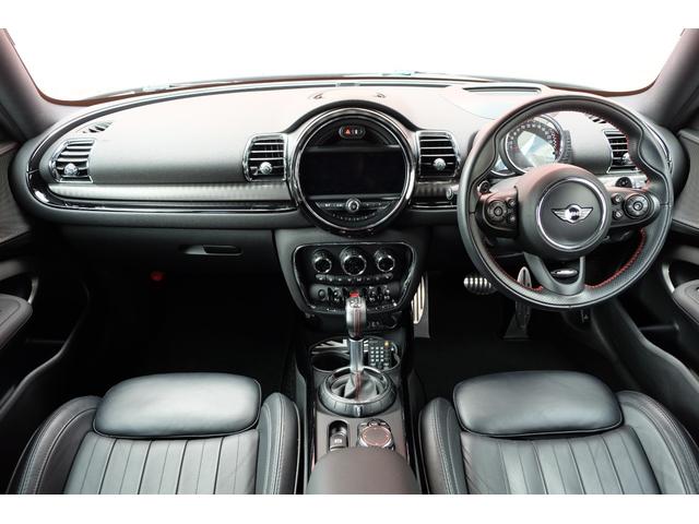 ＭＩＮＩ ＪＣＷ　クラブマン　エクスクルーシブスタイル　３ＤデザインＦｒエアロ／ＬＣＩ後期フェイス／後期ＬＥＤテール／ＭＩＮＩＹｏｕｒｓレザーラウンジシート／ＭＩＮＩＹｏｕｒｓインテリアイルミ／電動シート／シートメモリー／ピアノブラックＥＸ／地デジ／ＨＵＤ（34枚目）