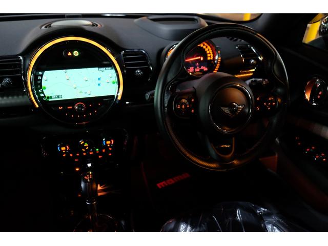 ＭＩＮＩ ＪＣＷ　クラブマン　エクスクルーシブスタイル　３ＤデザインＦｒエアロ／ＬＣＩ後期フェイス／後期ＬＥＤテール／ＭＩＮＩＹｏｕｒｓレザーラウンジシート／ＭＩＮＩＹｏｕｒｓインテリアイルミ／電動シート／シートメモリー／ピアノブラックＥＸ／地デジ／ＨＵＤ（77枚目）