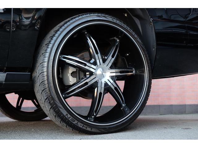 キャデラックエスカレード ＥＳＶ　ＫＭＣ２６インチＡＷ／フロントツインモニター／純正リアモニター２基／０９年メーター／電動ステアリングコラム／電動ランニングボード／ＳＲ／ＢＯＳＥ／ココアカシミヤ内装／電動リアゲート／セカンドキャプテン（12枚目）