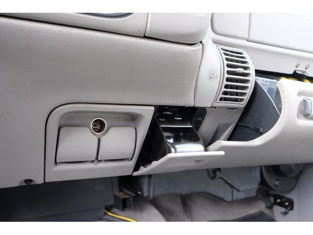 シボレータホスポーツ 　９７モデル／正規輸入車／２ドア／８ナンバー放送宣伝登録／８．６万ｋｍ／オーナーズマニュアル有／ミッキートンプソン１６ＡＷ／サイドステップ／フローティングナビ／ＥＴＣ２．０／バックカメラ／ＶＯＲＴＥＣ（69枚目）